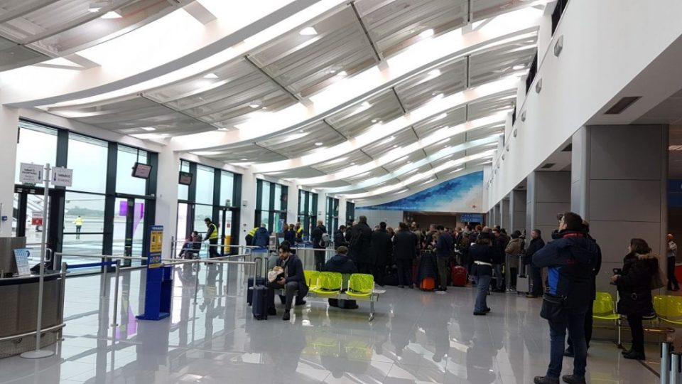 LE NUOVE AREE IMBARCO DELL'AEROPORTO PAPOLA DI BRINDISI VIDEO E FOTO
